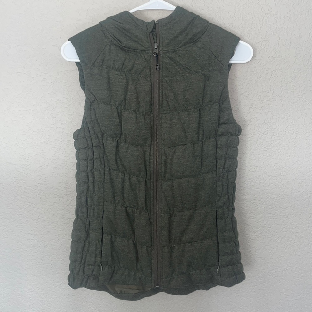Be by Blanc Noir Green Vest